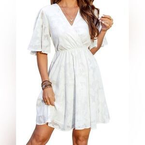 CUPSHE Surplice Neckline Flared Sleeve‎ Mini Floral Jacquard Flowy XL RefCPS059